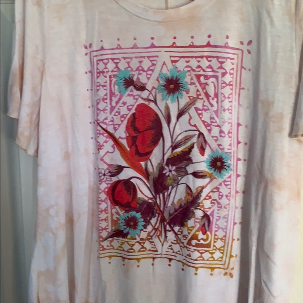 Graphic tee - Picture 2 of 3